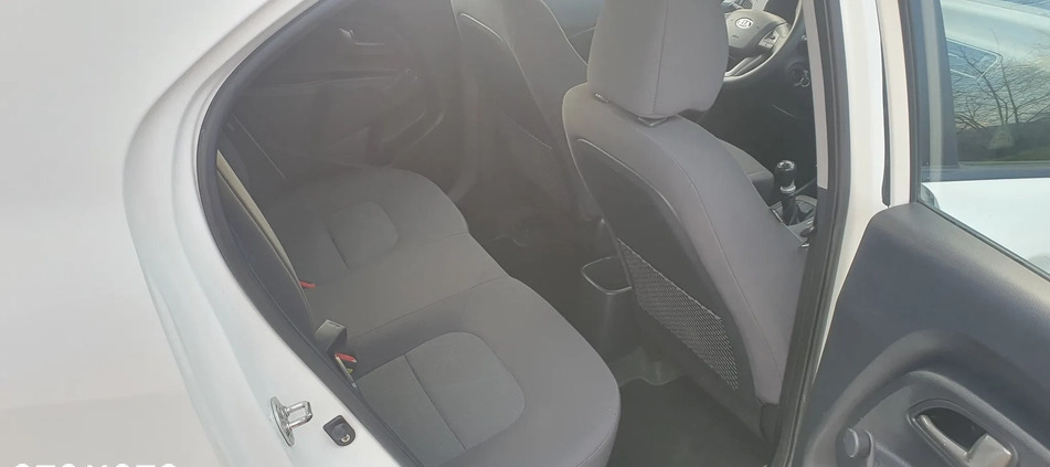 Kia Rio cena 27800 przebieg: 131000, rok produkcji 2012 z Krosno małe 326